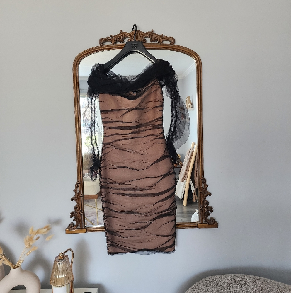 Bella Barnett Ruched Bodycon Dress